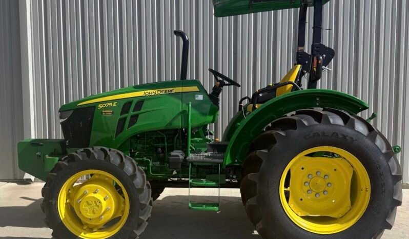 
								Tractor Agrícola John Deere 5075E 2022 | NUEVO lleno									