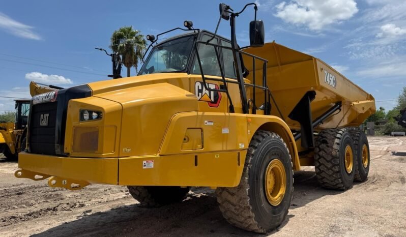 
								CAMIÓN ARTICULADO 745C 2016 | SEMINUEVO lleno									