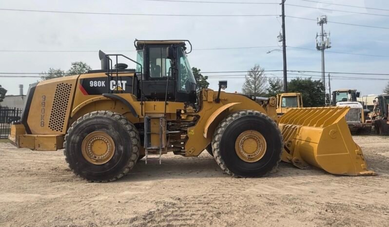 
								Cargador Frontal Caterpillar 980K 2013 lleno									