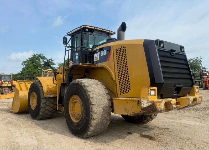 
								Cargador Frontal Caterpillar 980K 2013 lleno									