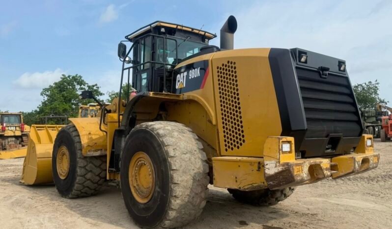 
								Cargador Frontal Caterpillar 980K 2013 lleno									