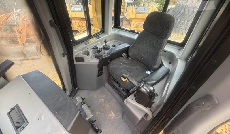 
								TRACTOR DE ORUGA (BULLDOZER) D8R 2002 | BUEN ESTADO lleno									